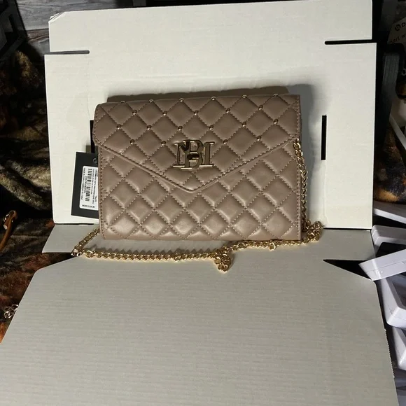 Badgley Mischka Quilted Taupe Crossbody Bag Gold Chain NWT Vegan Leather - Picture 1 of 12
